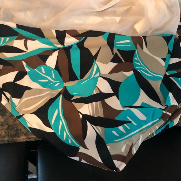 Women’s bathing suit 30W Tropical Escape NWOT - Picture 8 of 14